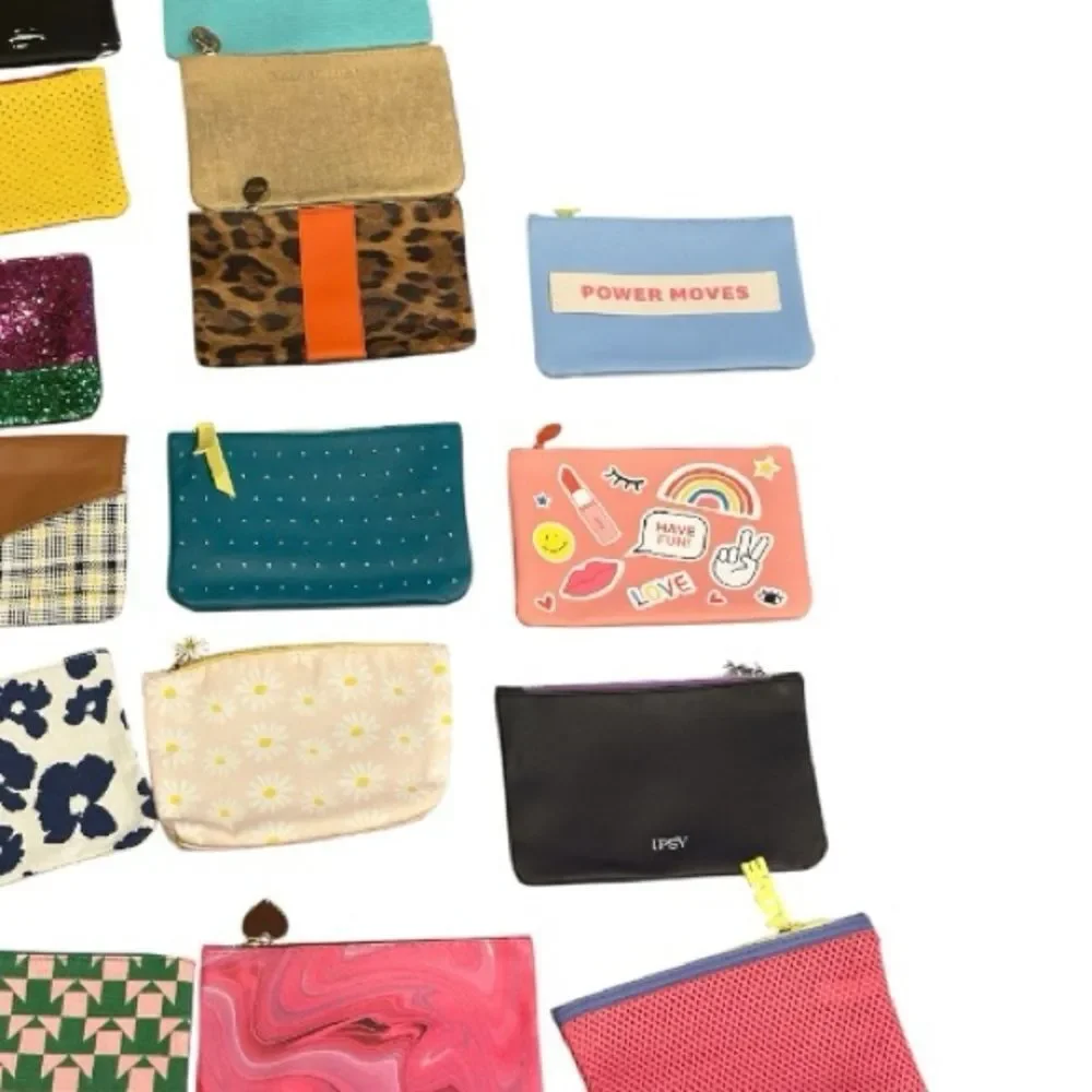 Bag mini’s Ipsy, Mary Kay ect bundle  mini, coin, excellent condition 26 total